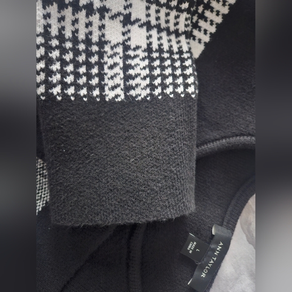 ANN TAYLOR Black & White Plaid Gold Button Sweater Jacket | SZ L - Picture 7 of 9